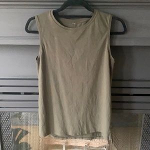 Lululemon tank